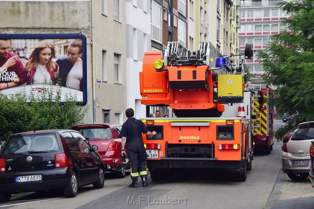 PTuer Koeln Muelheim Bergischer Ring P02.JPG - Miklos Laubert